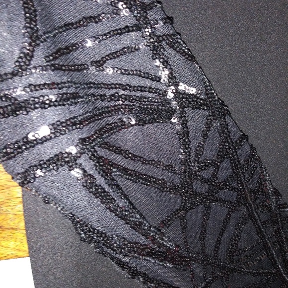 Calvin Klein night gown - Picture 5 of 6